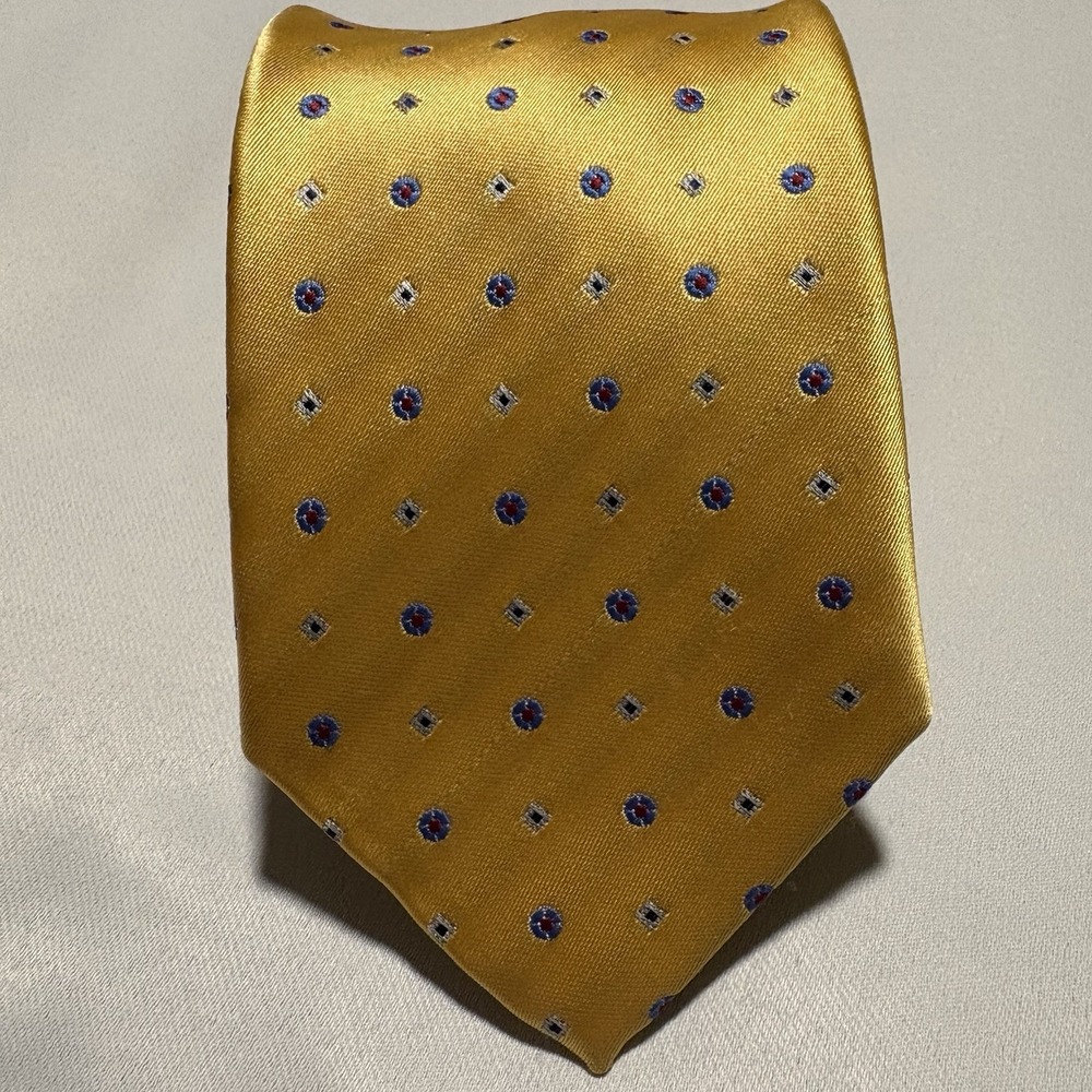 Firenze Mens Tie 100% Silk 3" x 62" Gold Geometric Pattern Necktie Formal